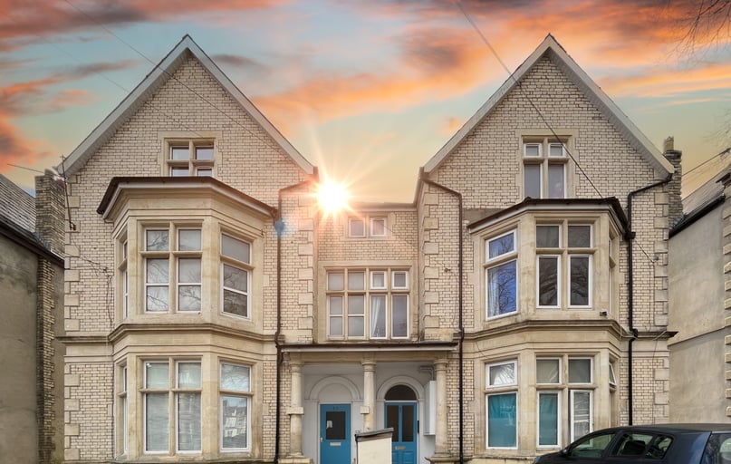 Roath, Plasnewydd, Cardiff - Image 1