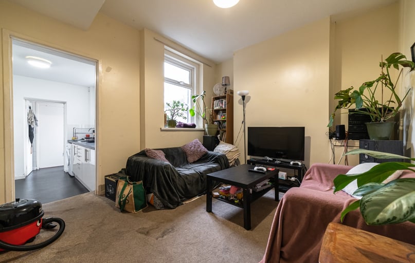 Cathays, Cardiff - Image 1