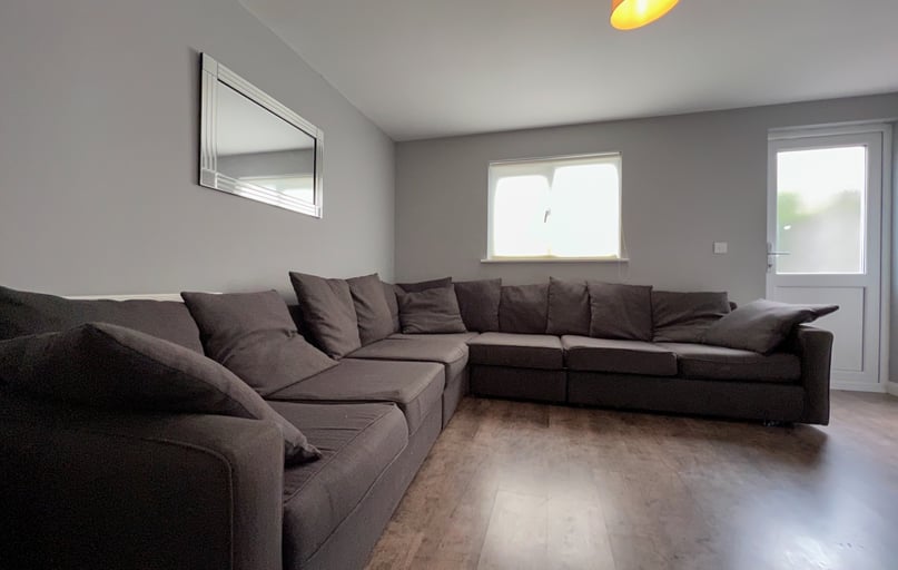Cathays, Plasnewydd, Cardiff - Image 1