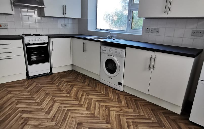 Uplands, Swansea - Image 1