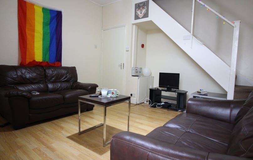 Roath, Plasnewydd, Cardiff - Image 1