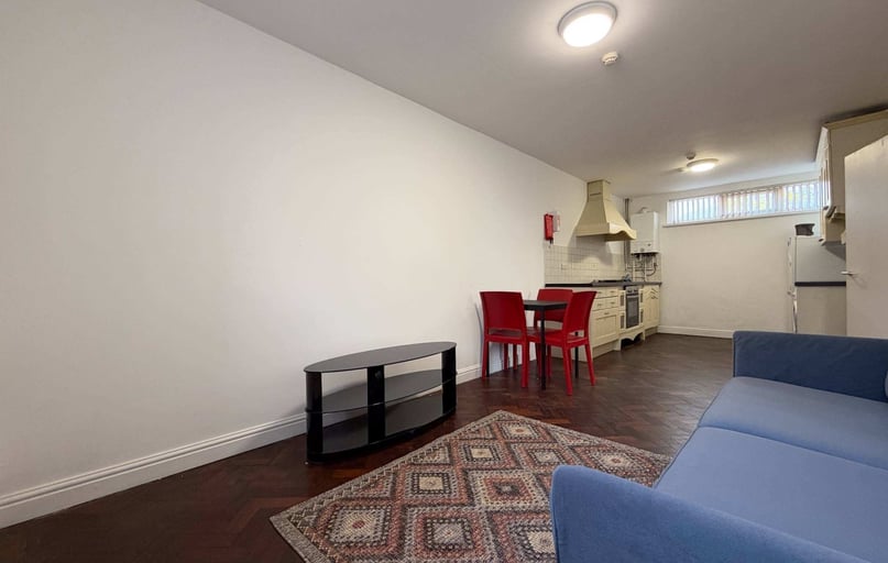 Roath, Adamstown, Cardiff - Image 1