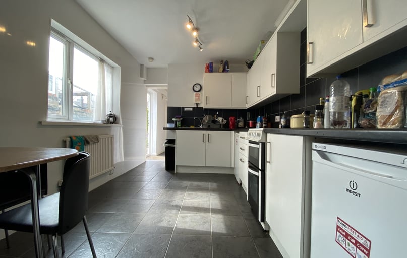 Cathays, Cardiff - Image 1
