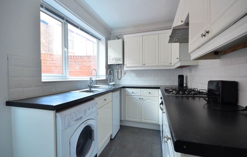 Wavertree, Liverpool - Image 1