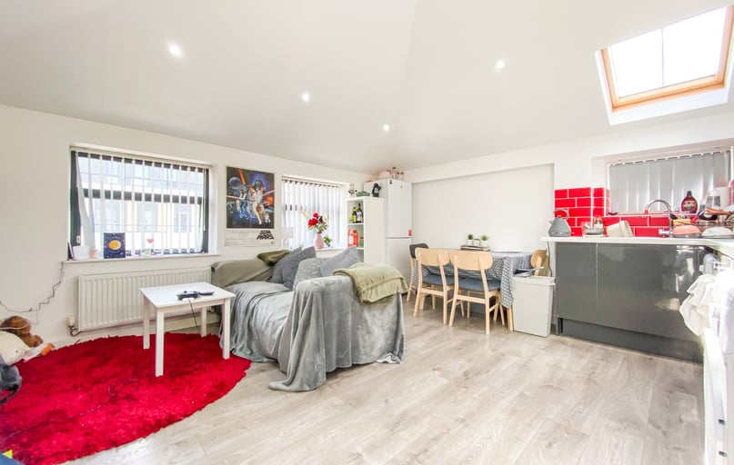 Cathays Park, City Centre, Cardiff - Image 1