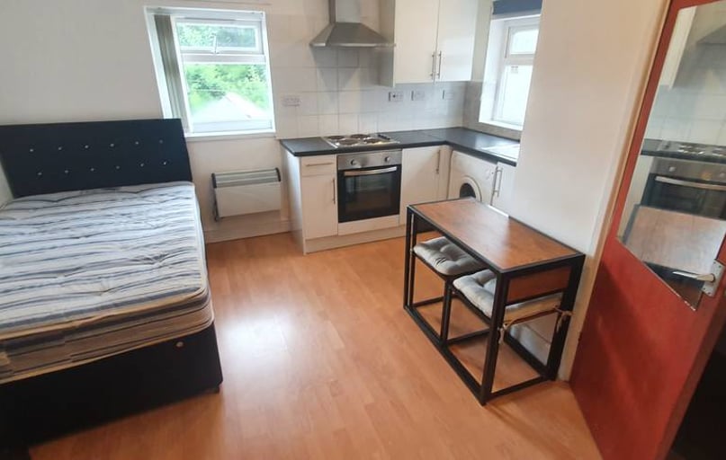  3, 95, Cathays, Cardiff - Image 1