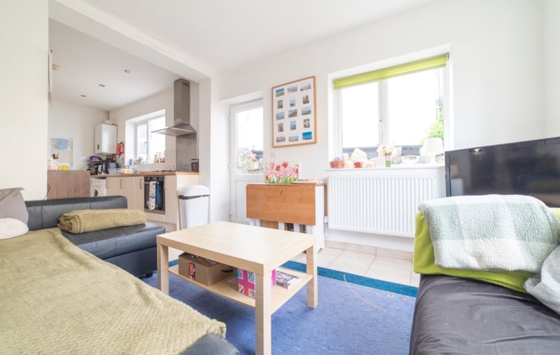 Cathays, Cardiff - Image 1