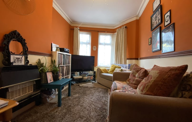 Roath, Plasnewydd, Cardiff - Image 1