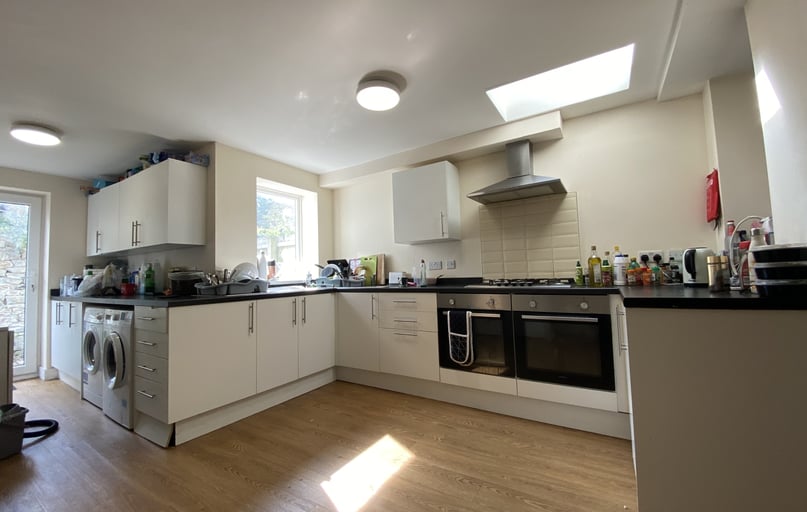 Cathays, Cardiff - Image 1