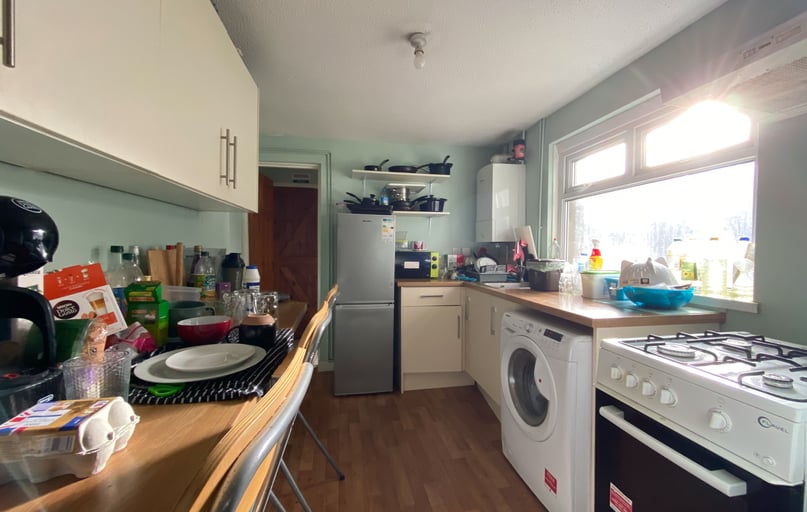 Cathays, Cardiff - Image 1