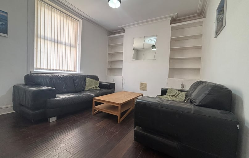 Cathays, Cardiff - Image 1