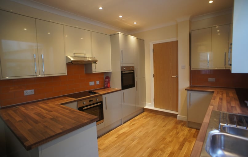 Cathays, Cardiff - Image 1