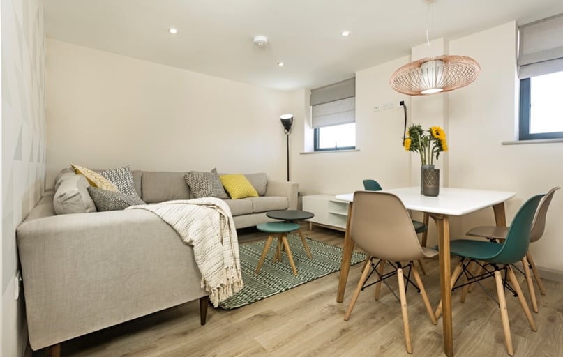 Cathays, Cardiff - Image 1