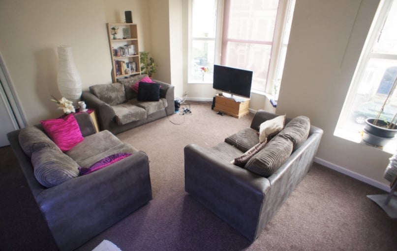 Roath, Plasnewydd, Cardiff - Image 1