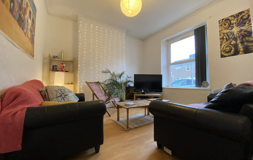 Cathays, Cardiff - Image 1