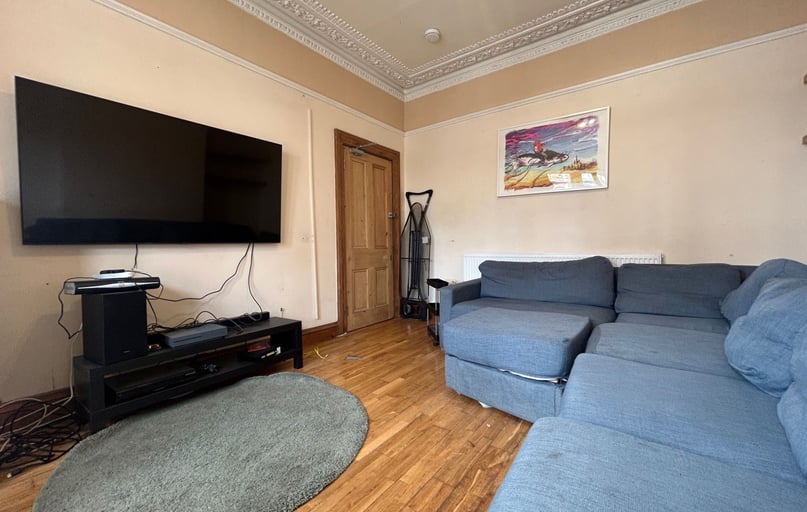 Roath, Cathays, Cardiff - Image 1