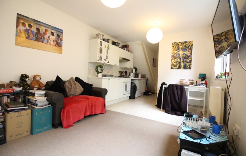 Cathays, Plasnewydd, Cardiff - Image 1