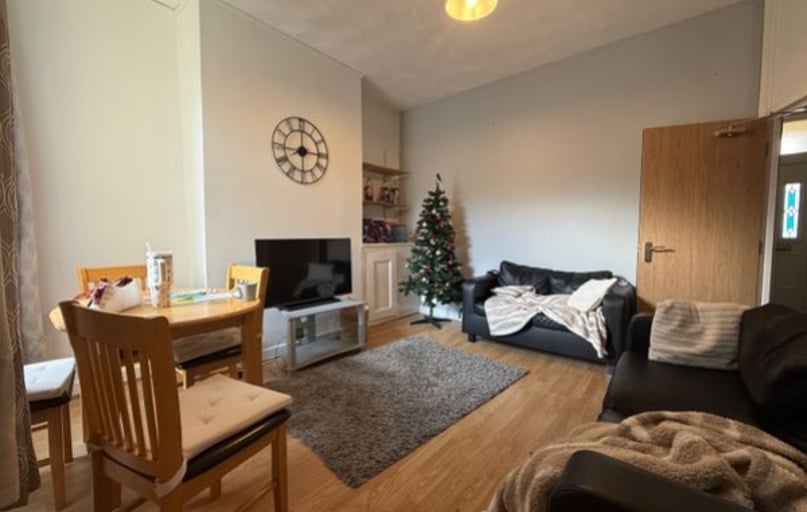 Roath, Plasnewydd, Cardiff - Image 1