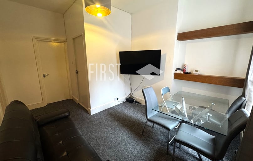 St. Albans Road, Highfields, Leicester - Image 1