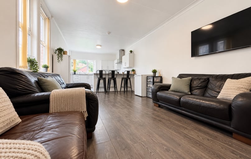 Roath, Plasnewydd, Cardiff - Image 1