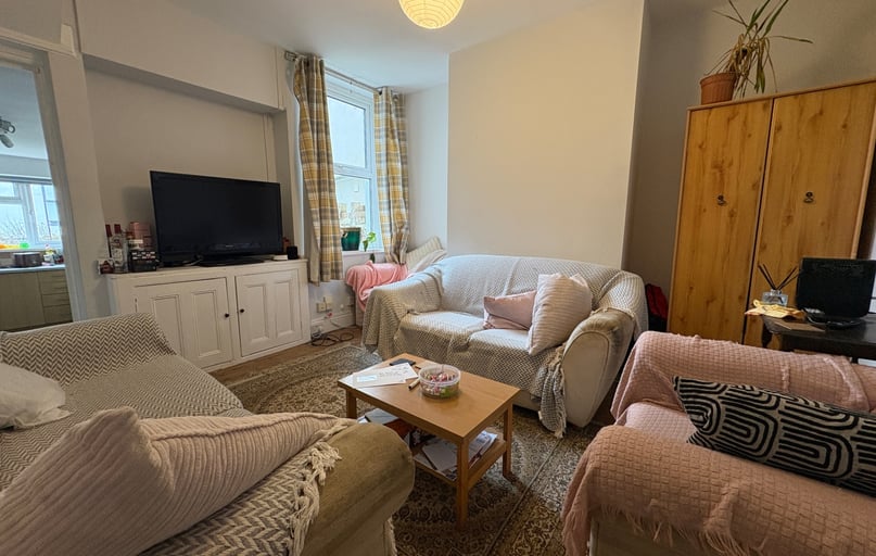 Cathays, Cardiff - Image 1