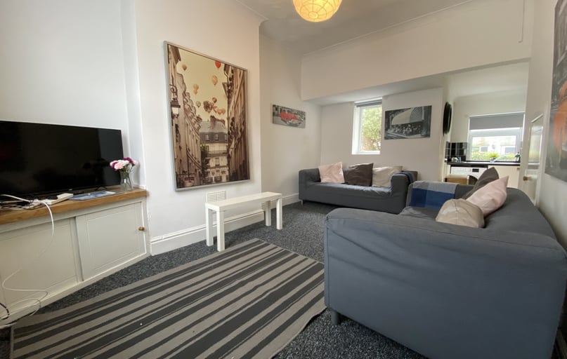 Cathays, Cardiff - Image 1