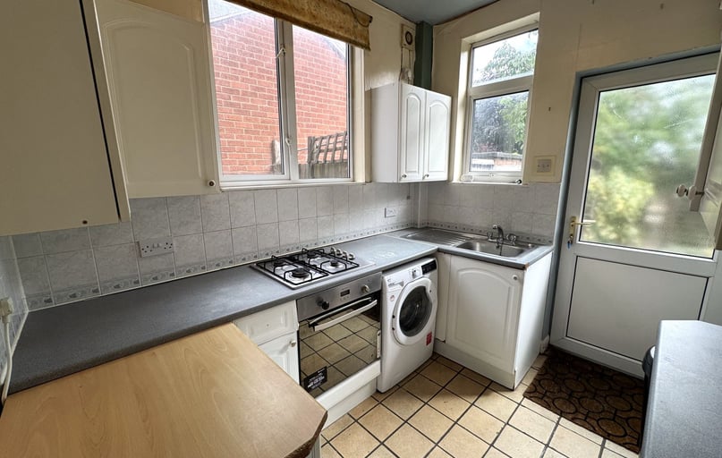 Victoria Park Road, Clarendon Park, Leicester - Image 1