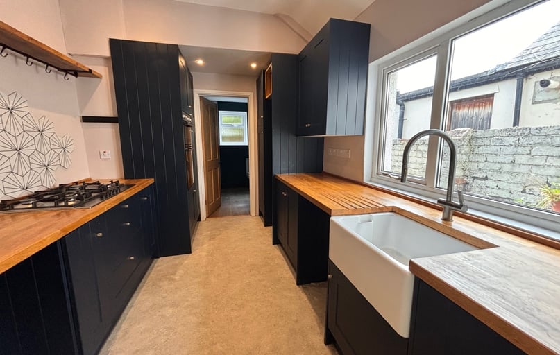 Cathays, Cardiff - Image 1