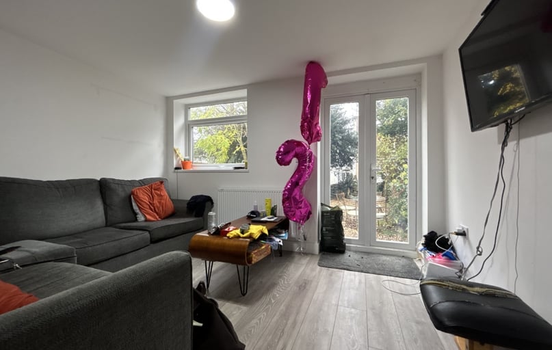 Cathays, Cardiff - Image 1