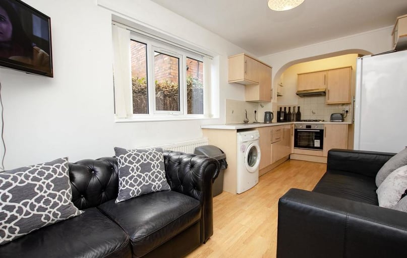 315395estate_agent_feeds, Selly Park, Birmingham - Image 1