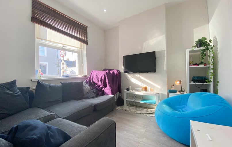 Cathays, Plasnewydd, Cardiff - Image 1
