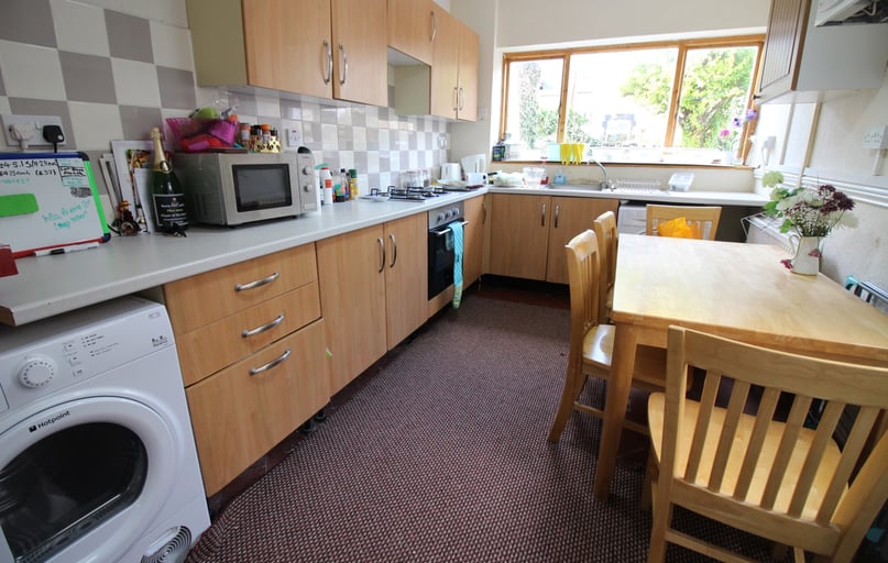 Roath, Plasnewydd, Cardiff - Image 1