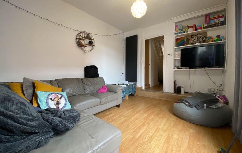 Cathays, Cardiff - Image 1
