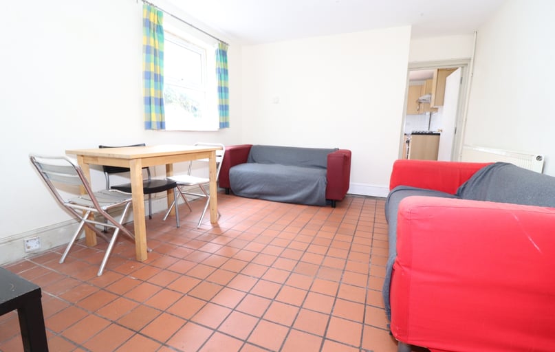 Cathays, Cardiff - Image 1