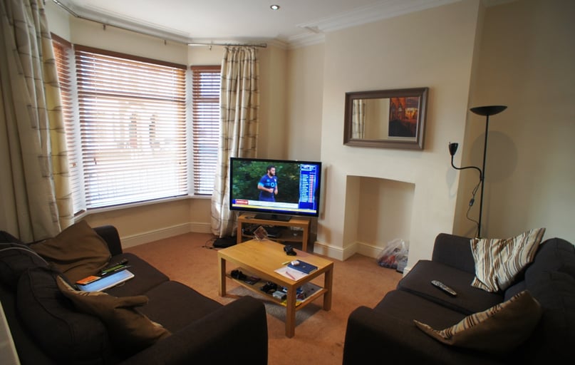 Roath, Cathays, Cardiff - Image 1