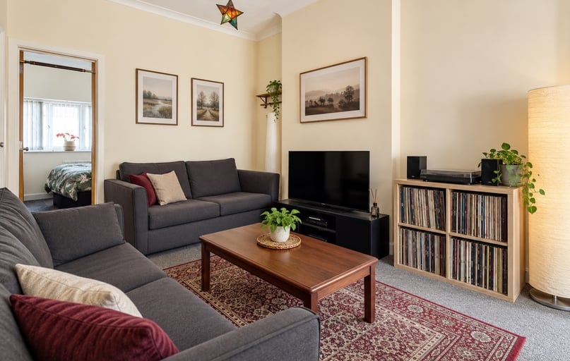 Cathays, Cardiff - Image 1