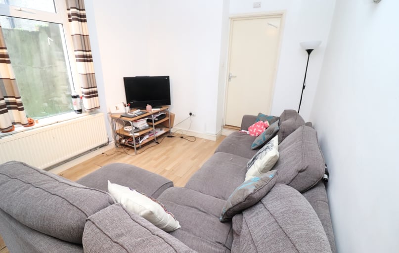 Cathays, Cardiff - Image 1