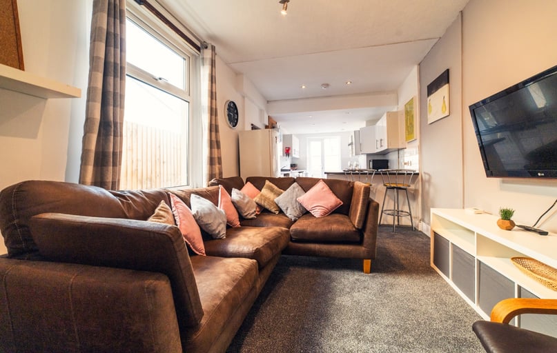 Heath, Gabalfa, Cardiff - Image 1