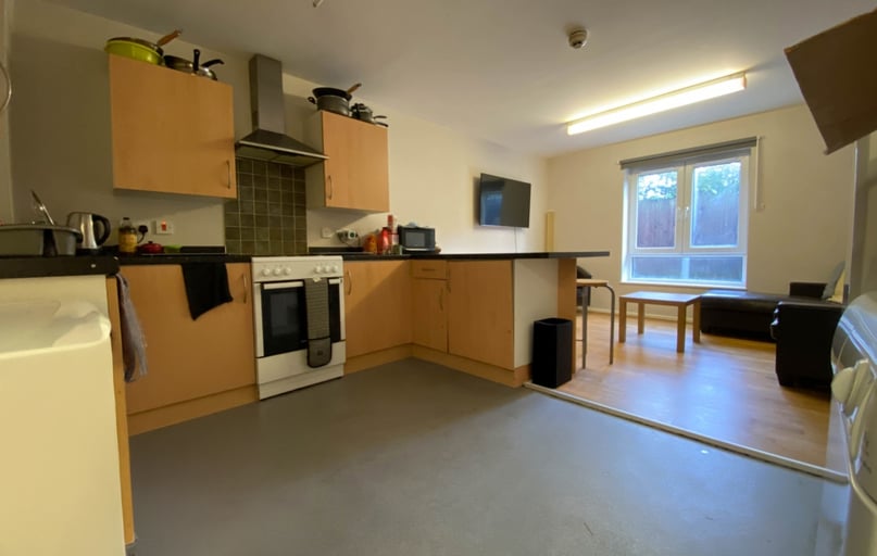 Cathays, Cardiff - Image 1