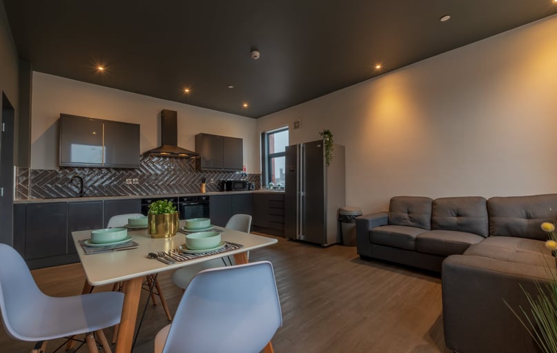 Port Tennant, Swansea - Image 1