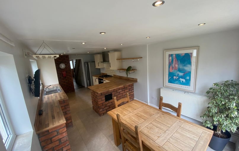 Roath, Plasnewydd, Cardiff - Image 1