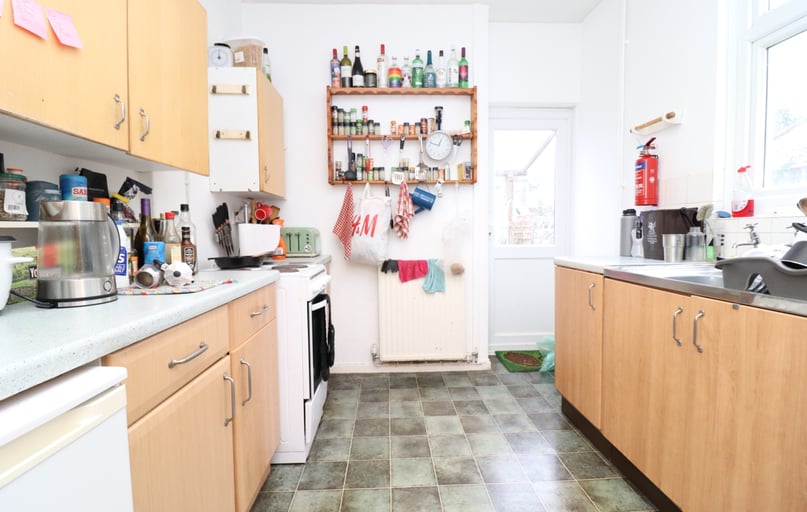 Roath, Plasnewydd, Cardiff - Image 1