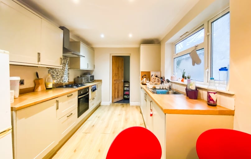 Splott, Adamstown, Cardiff - Image 1