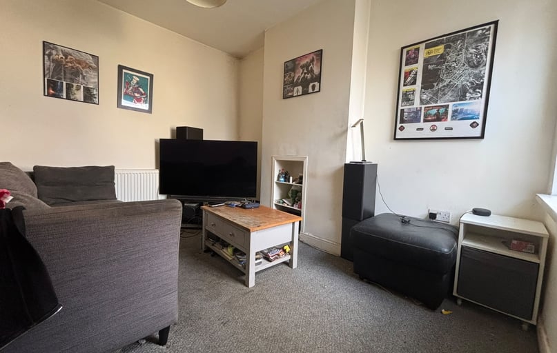 Splott, Cardiff - Image 1