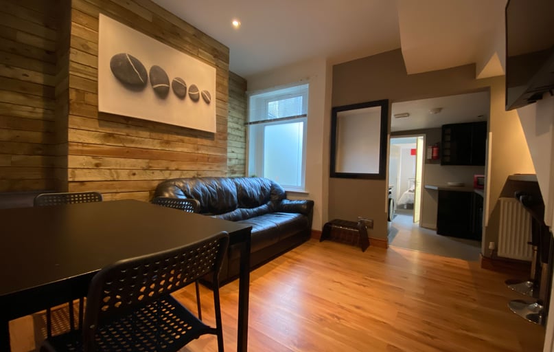 Cathays, Maindy, Cardiff - Image 1