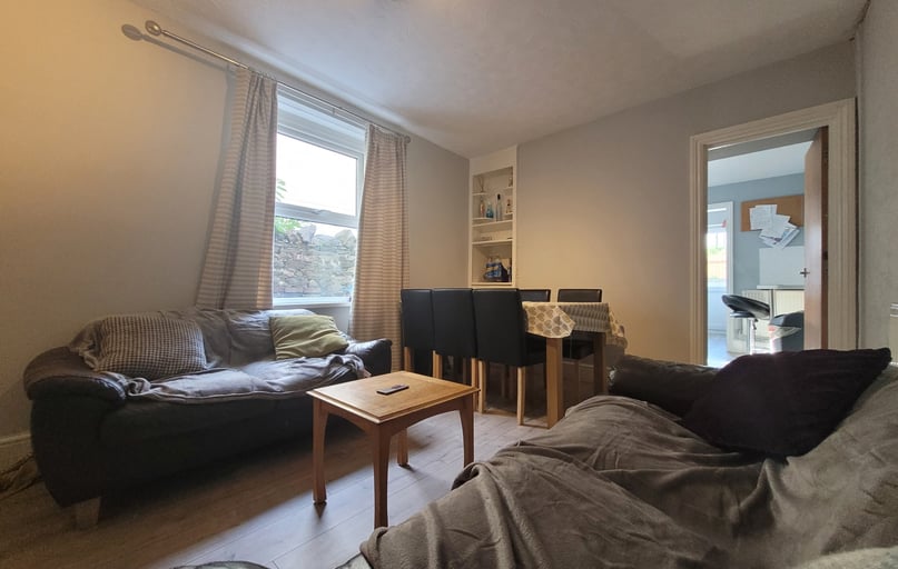 Cathays, Cardiff - Image 1