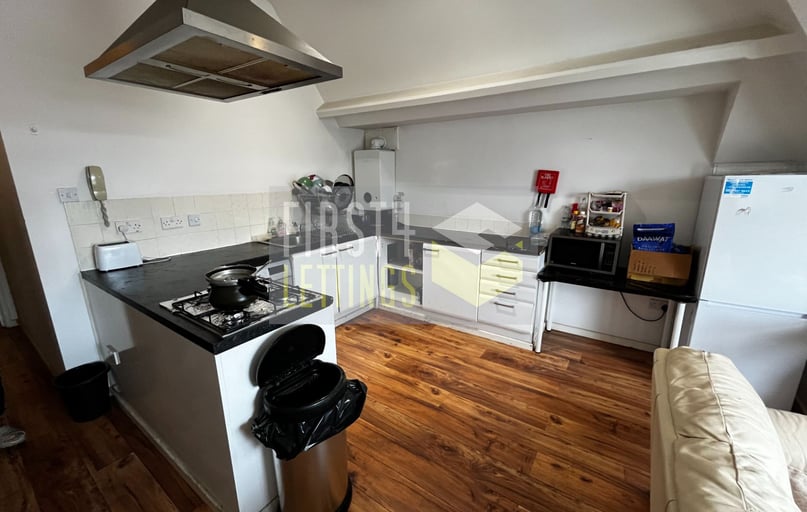 London Road, Highfields, Leicester - Image 1