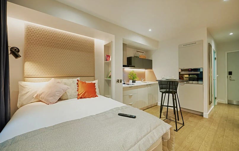 Platinum Studio - 1 Floor, Glasgow West End, Kelvinhaugh Street, City Centre, Glasgow - Image 1