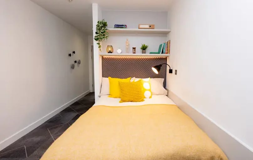 Platinum Ensuite, Glasgow West End, Kelvinhaugh Street, City Centre, Glasgow - Image 1