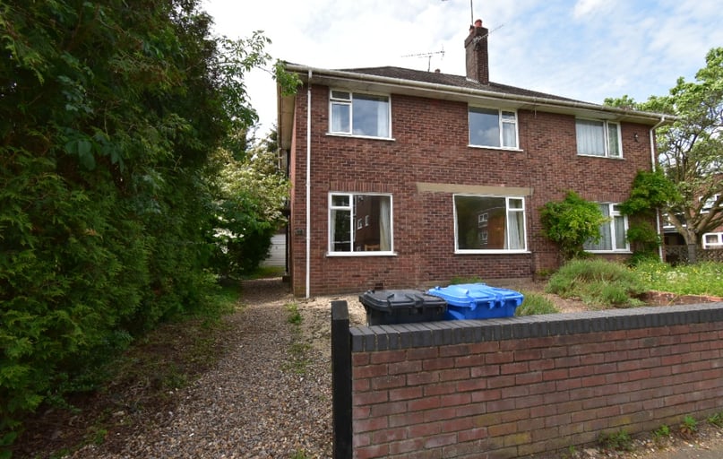 Northumberland Street, City Centre, Norwich - Image 1